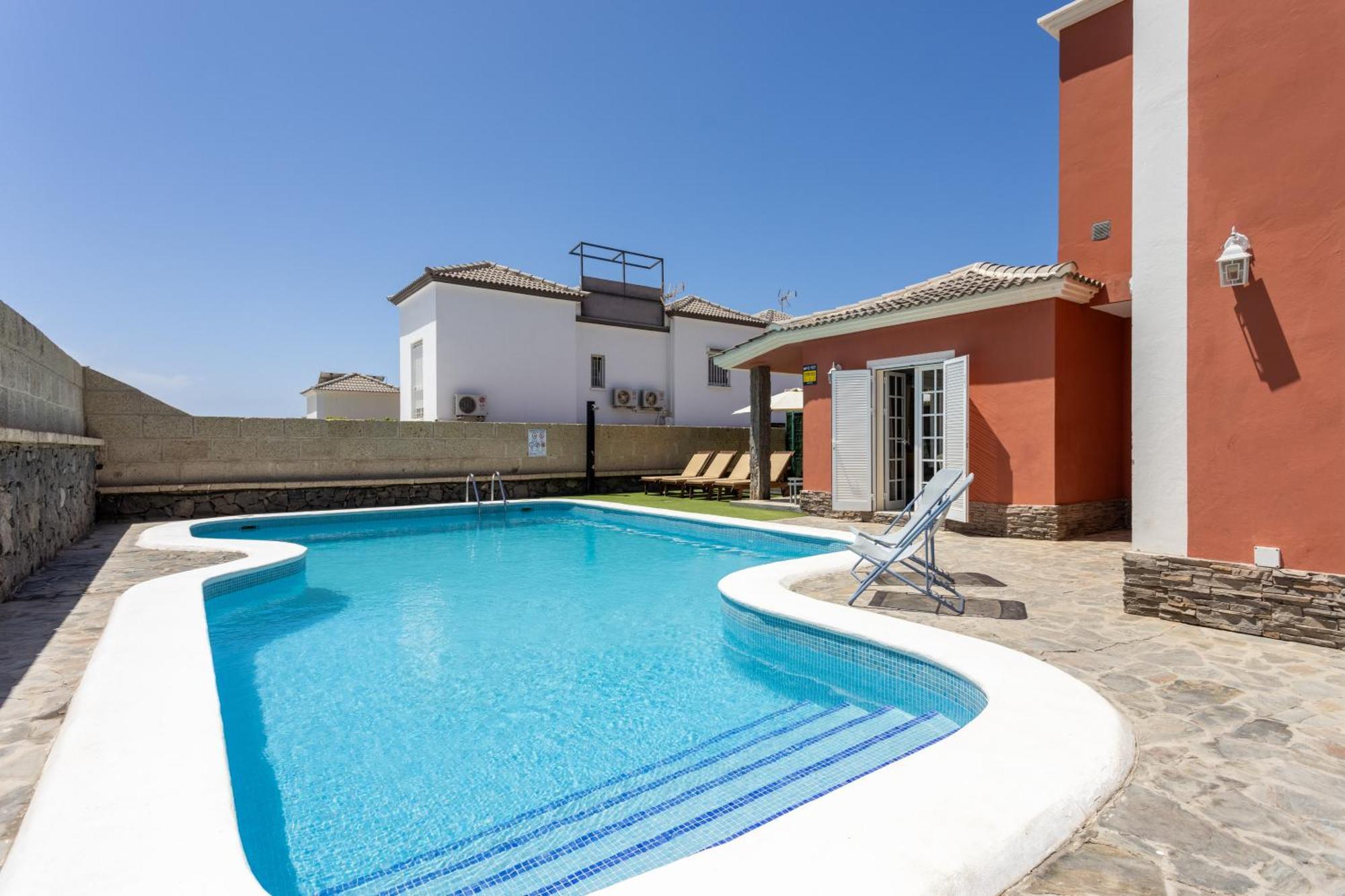 Villa Chloe Costa Adeje Tenerifesummervillas Giant Private Pool 11 Meters Long Buitenkant foto